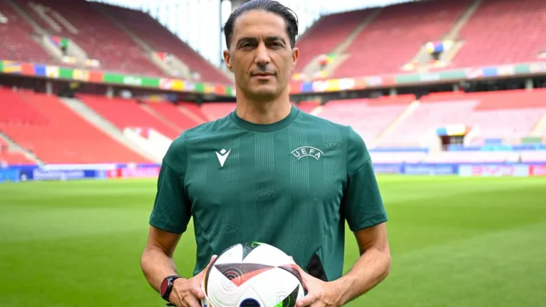 List of referees UEFA Champions League 2025