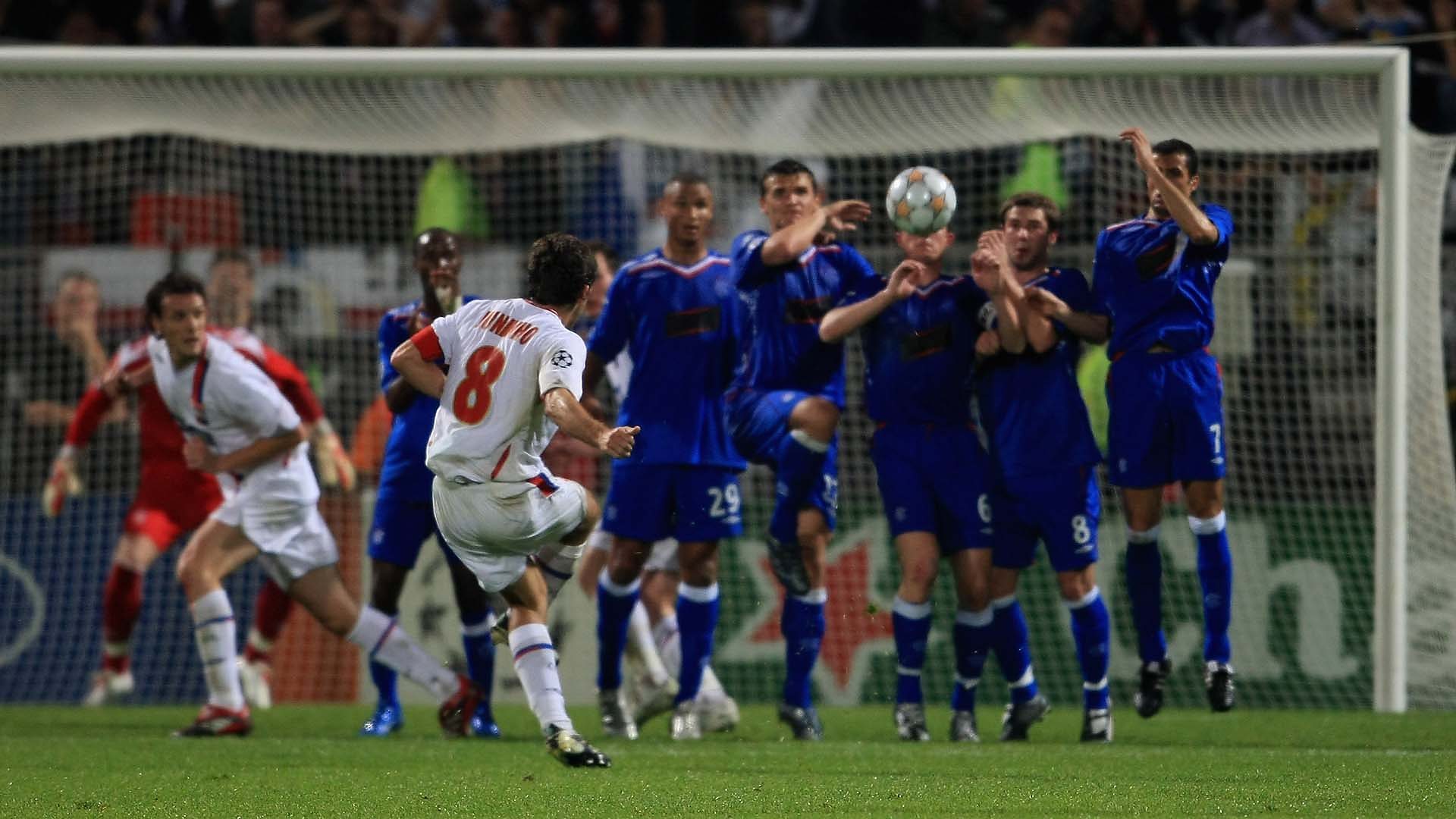 2003/04 UEFA Champions League: best free-kicks